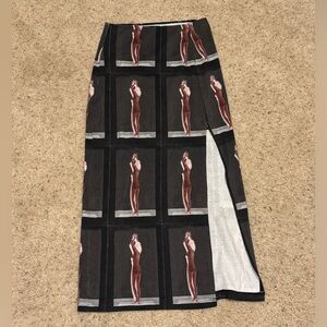 Elliss printed Midi Skirt with slit size S